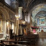 Interno della chiesa di Sant'Agata a Brescia con l'altare di Santa Lucia